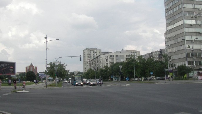 Toplo, mestimično pljuskovi